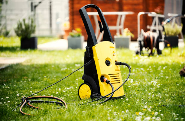 Best Driveway Pressure Washing  in Blackstone, VA